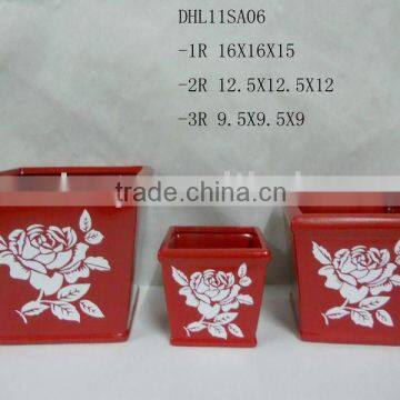 Ceramic flower pot