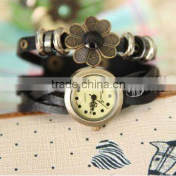 Fashion vintage long strap flower leather women watch