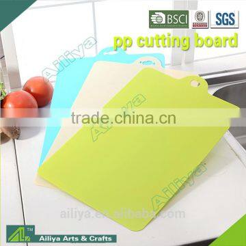 FDA LFGB approved abrasion resistance eco-friendly flexible durable multifunctional animal shaped cutting board