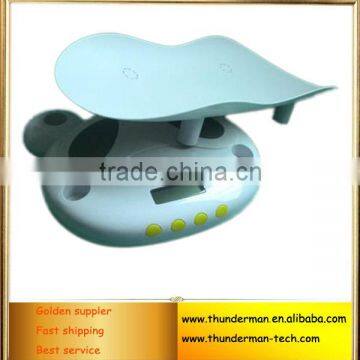 Electronic baby weighing scale with removable platform