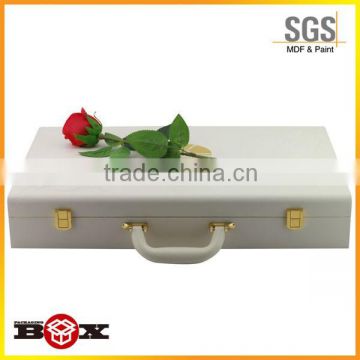 Directly Factory Wholesale Pu Leather Cosmetic Packaging Box With Metal Handle