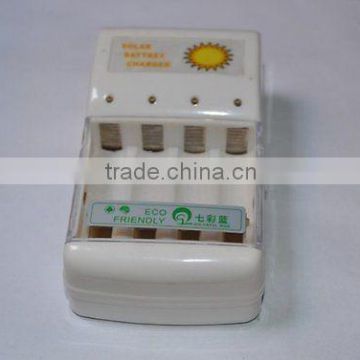 Solar Battery Charger for 4 pcs AA/AAA