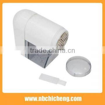 Manual Lint Remover Battery Operated photo-4