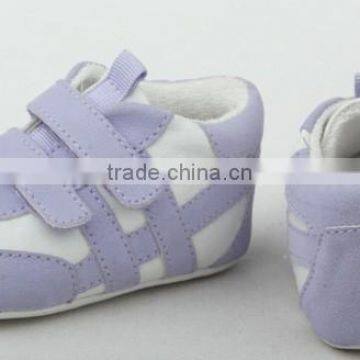 Wholesale Breathable Purple Soccer Shoes for Babies photo-5