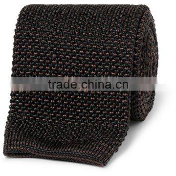 PATTERNED KNITTED SILK TIE