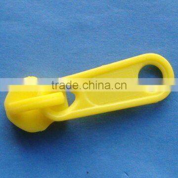 plastic zipper slider and puller