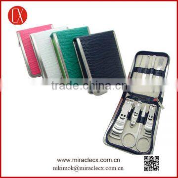 PU 8pcs metal frame zipper bag wave convex texture manicure set nail clipper set                        
                                                Quality Choice