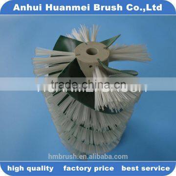 Rotary polishing roller brush for cleaning