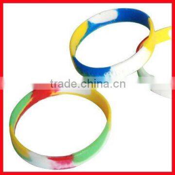 fashion good feeling silicone bracelet