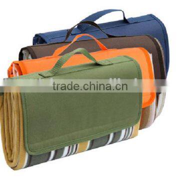 135x145cm Striped printed folding picnic blanket