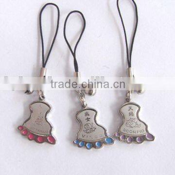 foot shape pendant