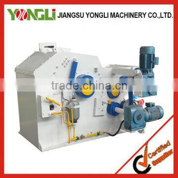 High output wood chipper