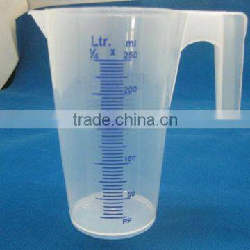 plastic cheap measuring cup 250ml