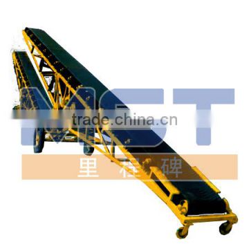 Mobile rubber belt conveyor