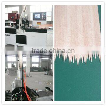 Wood finger jointing machine