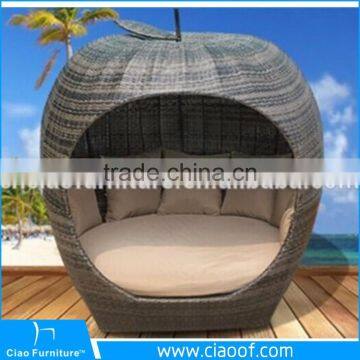 Leisure Outdoor Apple Sunbed Rattan Beach Sofa Bed Furniture