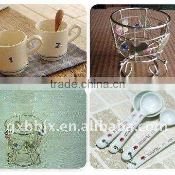 Round silver wire decorative with mix pearl plastic cup holder