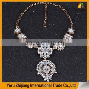 Latest Design Flower Shape China Factory Wholesale Crysal Diamond Stone Jewelry Pearl Necklace photo-4