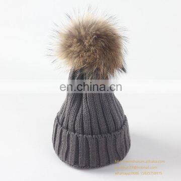 Wholesale Winter Acrylic Beanies Pompom Removeable Knitted Beanie Hat photo-4