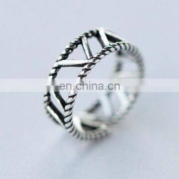 Latest Design Vintage Multi Hollow V-shaped Chunky Ring