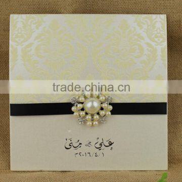 Factory Wholesale Personalized Luxury Flocking Wedding Invitations with Brooch