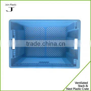 Vented plastic container food packaging