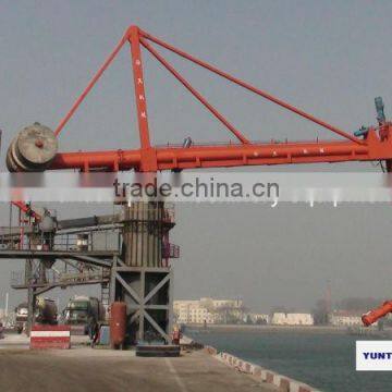Screw ship unloader for bulk material