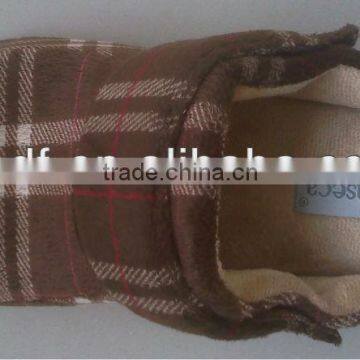 check design indoor slipper