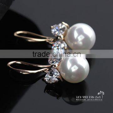 High Qulity Round Pearl With Butterlfy Zircon Gold Plated Earrings Elegant Fashion Bijoux Jewelry photo-4