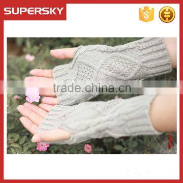 V-14 wholesale fashion soft crochet knitting fingerless winter women mitten gloves knit arm warmers