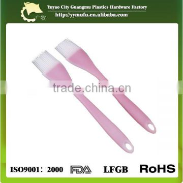 Silicone Basting/Pastry Brush is made of best quality silicone which is heat resistant so you can grease while cooking.