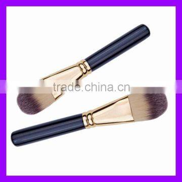 Professional foundation brush