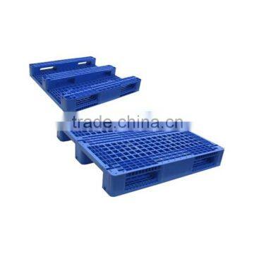 steel reinforced plastic pallet