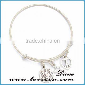 Fashionable love stamped heart charm diamoned thin adjustable wire metal bangle