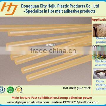 Nontoxic flexible faint yellow hot melt glue bar