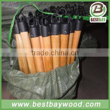 Varnish Coated Wooden Broom Handle photo-4