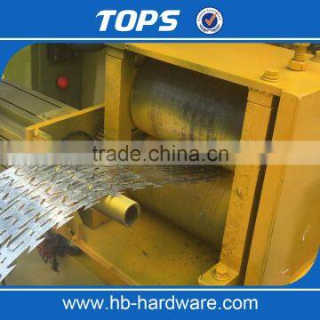 2017 Sales Top Ten 12 Strip Razor Barbed Wire Machine photo-3