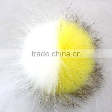 Myfur Chinese Factory Wholesale Raccoon Fur Pom Poms for Hat Accessory