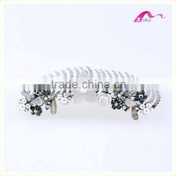 Elegant Trendy Feminine Wedding Headwear Pearl Crystal Flower Hair Combs Clips For Women Bridal Hair Ornament