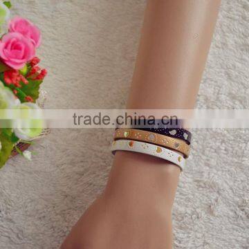 Beautiful Hearts Pattern PU leather Wristbands