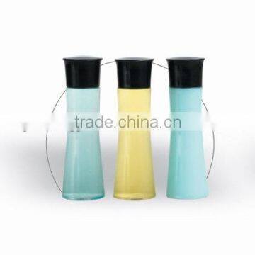 30ml transparent screw-topped bottle packed body lotion