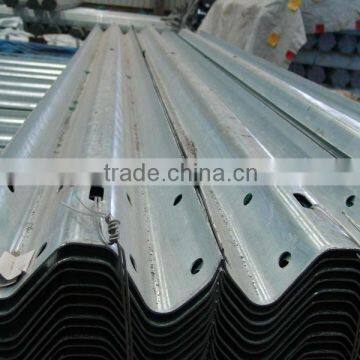 hot-dip galvanized highway guardrail installation