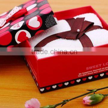 2014 new design beautiful gift towel set in box pack