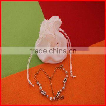 Customized best promotion flower gift jewelry velvet bag wholesale