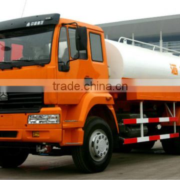 SINOTRUK HOWO 20000L tractor water tanker