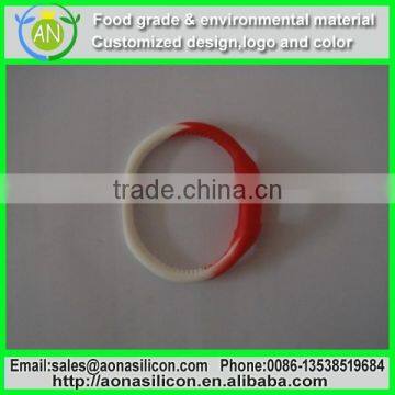 Gold Supplier Two Segment Colors Silicone Cheap Watch for Children photo-2