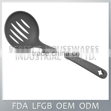 Non-slip Handle Fashion Design Food Grade names of kitchen tools / kitchen tools utensils