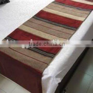 Foshan Factory Wholesale Cheap Hotel Bed Runner YKY306