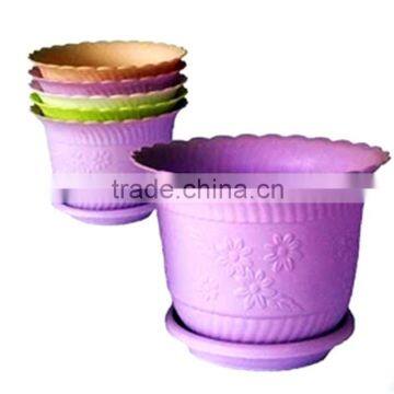 The lotus shaped plastic flower pot