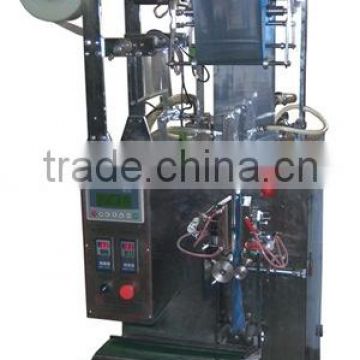 Liquid packing machine